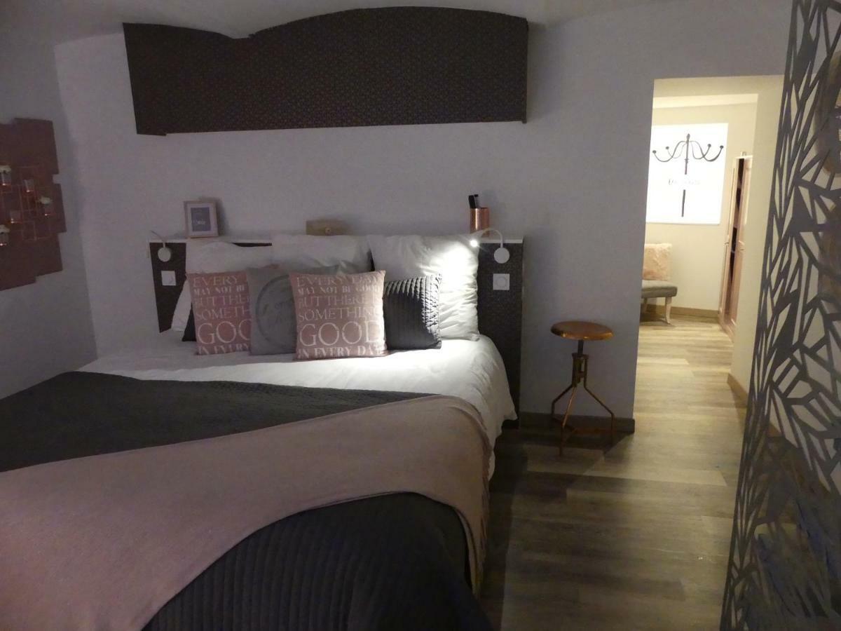Ferienwohnung Entre Nous - La Poste Saumur Exterior foto